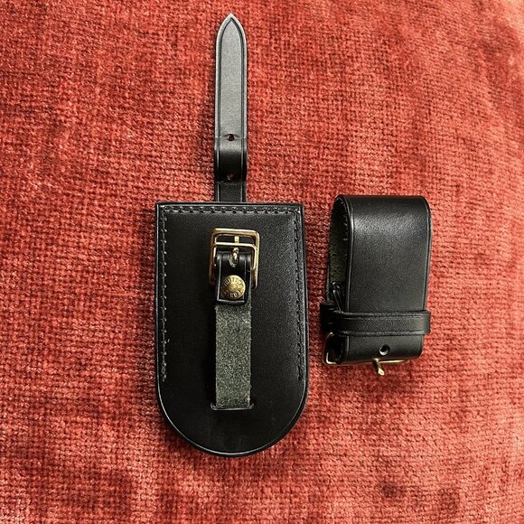 LOUIS VUITTON Luggage Tag and Poignet Black with Gold HW Large - Picture 4 of 6